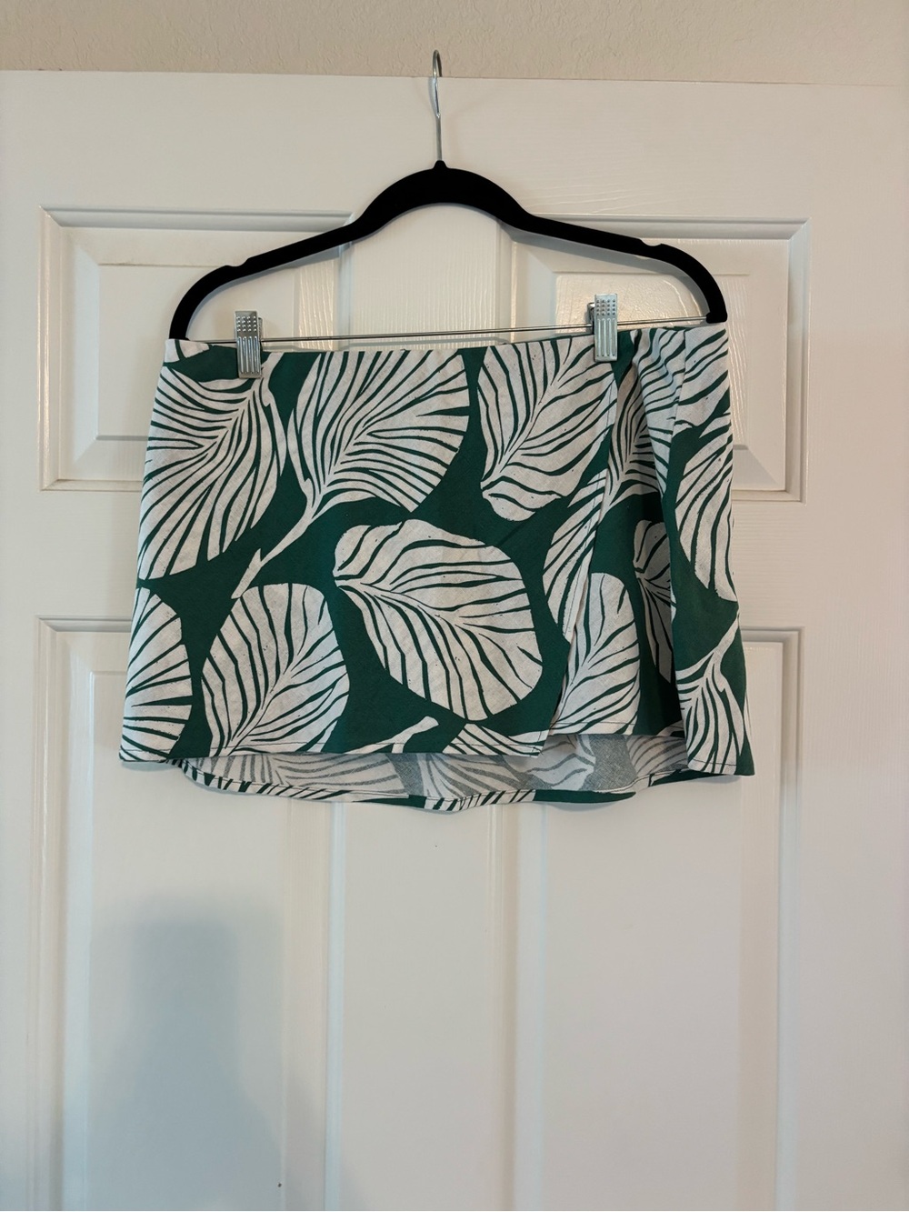 a new day Green Leaf Print Mini Skort